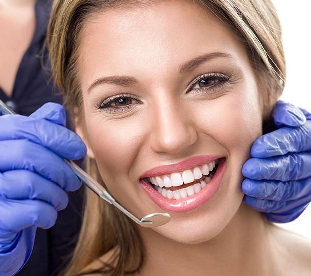 St Petersburg Teeth Whitening at Dentist